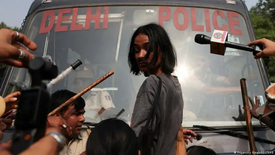 Polizia a arestat liderul CJP înainte de mitingul planificat la Connaught Place